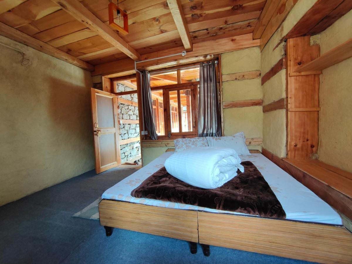 Yalakhom Otel Tosh Dış mekan fotoğraf