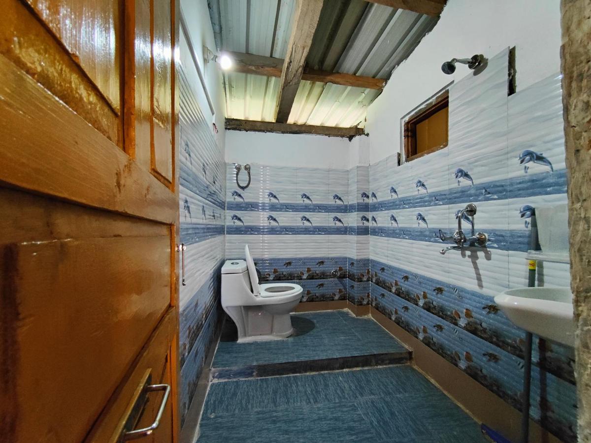 Yalakhom Otel Tosh Dış mekan fotoğraf