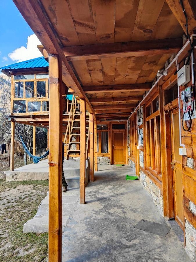 Yalakhom Otel Tosh Dış mekan fotoğraf