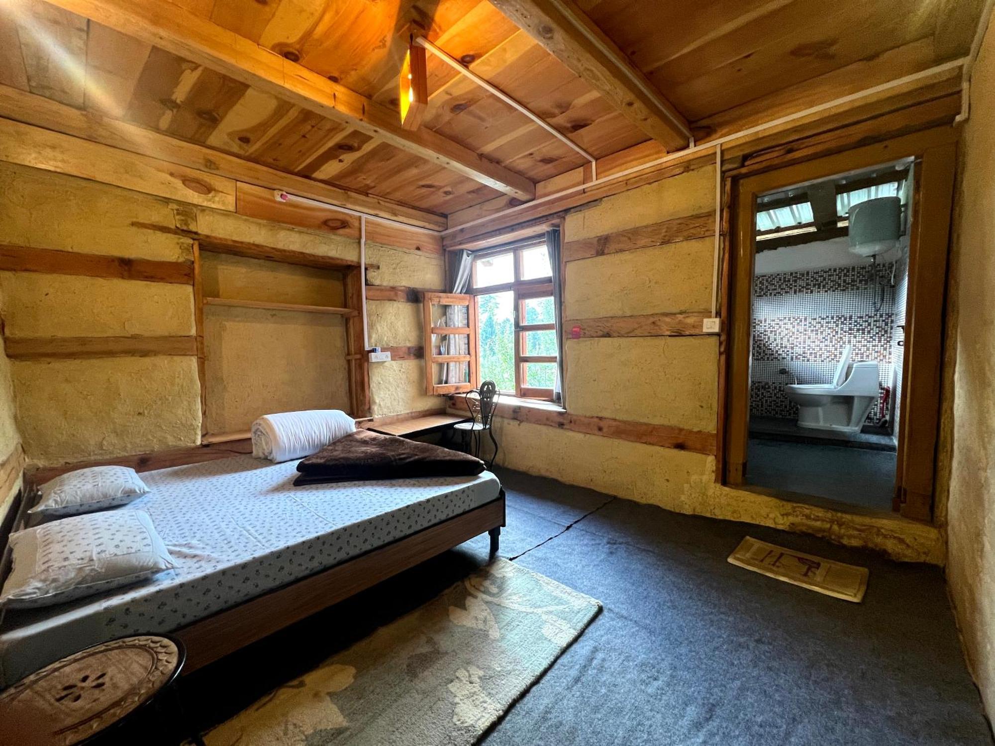 Yalakhom Otel Tosh Dış mekan fotoğraf
